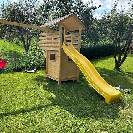 Vila Vila Ella Căpăţîneni-Ungureni Exteriér fotografie