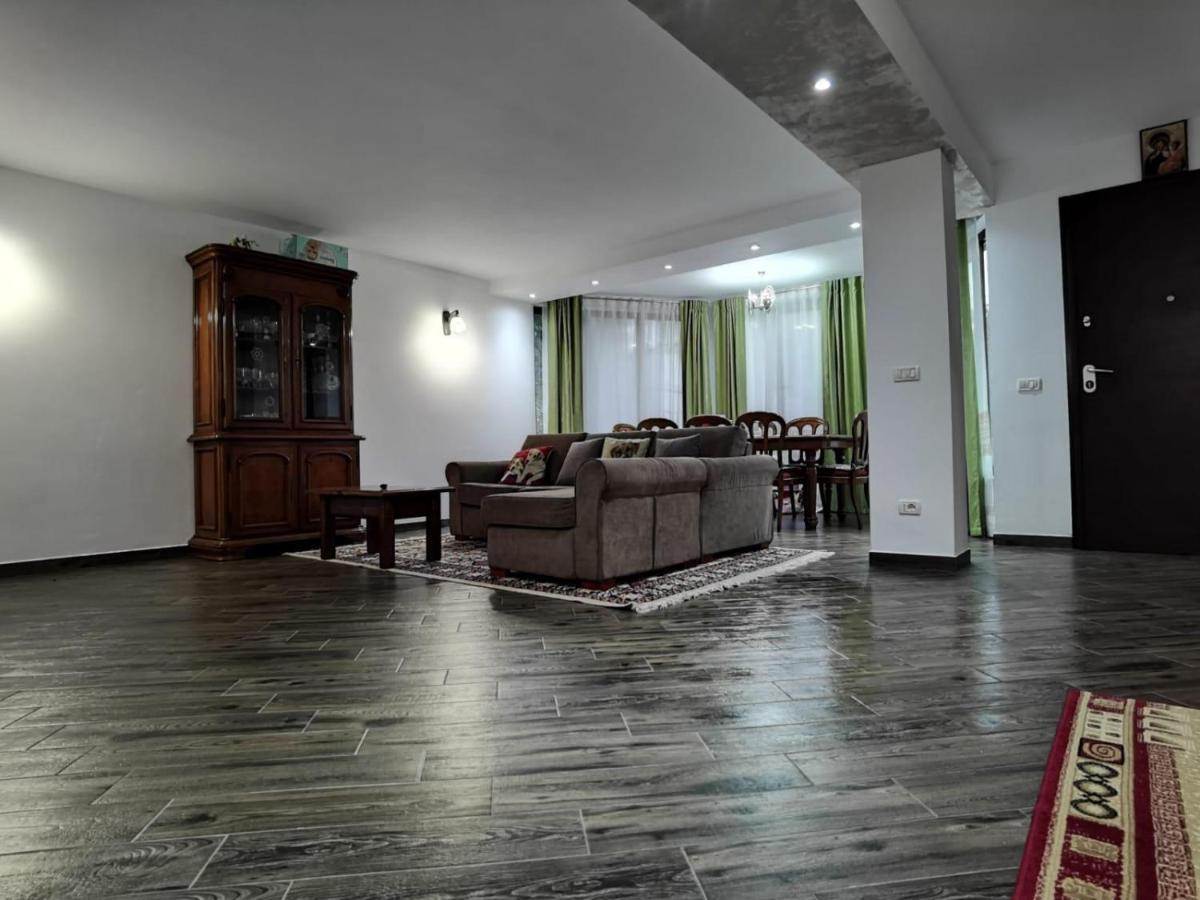 Vila Vila Ella Căpăţîneni-Ungureni Exteriér fotografie