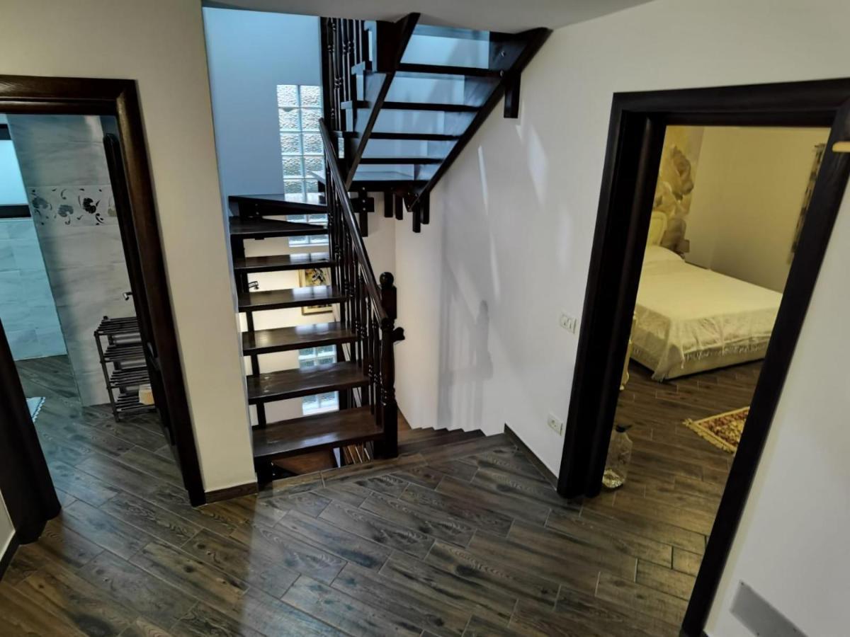 Vila Vila Ella Căpăţîneni-Ungureni Exteriér fotografie